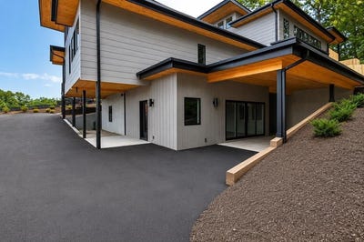 /international/us/197-mountain-laurel-ridge-franklin-nc-110109409324/