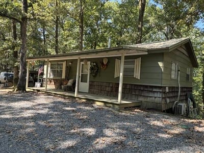 /international/us/39-riverfront-drive-crocketts-bluff-ar-110110016258/