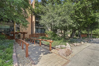 /international/us/6000-oakwood-drive-lisle-il-110108573269/