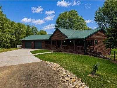 /international/us/n5200-240th-street-menomonie-wi-110105732410/