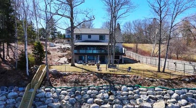/international/us/10-bogue-chitto-lane-bar-harbor-me-110107400455/