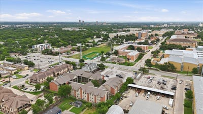 /international/us/218-n-texas-boulevard-denton-tx-110108358482/