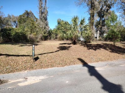 /international/us/613-fort-frederick-circle-port-royal-sc-110098064531/