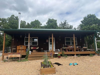 /international/us/123-county-road-815-gainesville-mo-110108303984/
