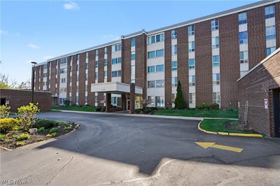 /international/us/3066-kent-road-stow-oh-110108331301/