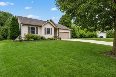 /international/us/1030-carriage-drive-sun-prairie-wi-110119550385/