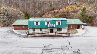 /international/us/4750-ky-rt-321-hager-hill-ky-110105201941/