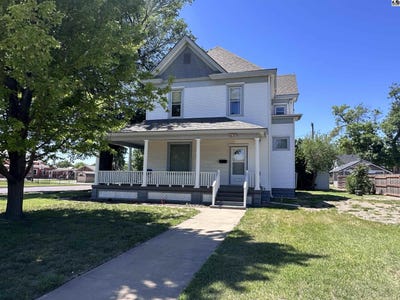 /international/us/203-n-main-st-pratt-ks-110108445857/