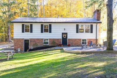 /international/us/590-olden-road-west-falls-ny-110120457560/