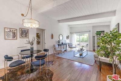 /international/us/12014-kling-st-valley-village-ca-110106366618/