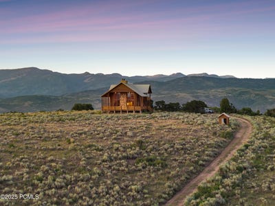/international/us/woodland-woodland-ut-110101063050/