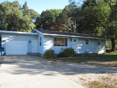 /international/us/12897-james-street-holland-mi-110120527921/