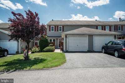 /international/us/603-bentwood-lane-york-pa-110108784081/