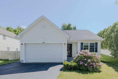 /international/us/175-river-street-keene-nh-110108568588/
