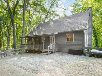 /international/us/139-kammerer-drive-waynesville-nc-110102401666/