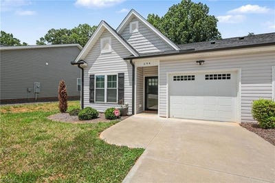 /international/us/694-w-lee-avenue-yadkinville-nc-110109185184/