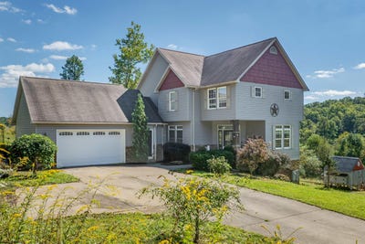/international/us/209-van-tassel-court-morgantown-wv-110119960976/