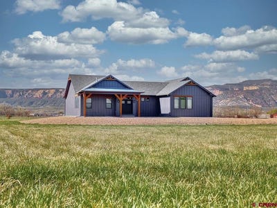 /international/us/2019-i-road-fruita-co-110110382275/