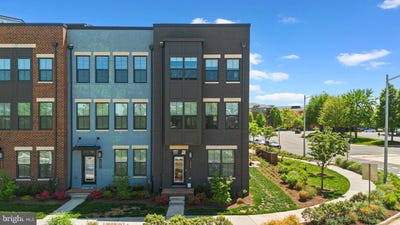 /international/us/12998-hattontown-square-herndon-va-110108197181/