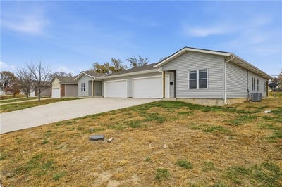 /international/us/10719-e-46th-terrace-kansas-city-mo-110103646998/