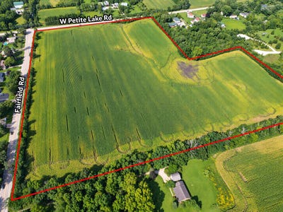 /international/us/24143-w-petite-lake-road-lake-villa-il-110110028582/