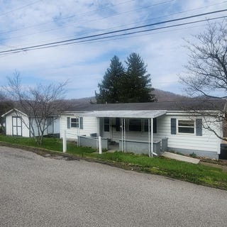/international/us/142-miller-street-paden-city-wv-110108300254/