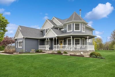 /international/us/66-crabapple-ct-iowacity-ia-110099044017/