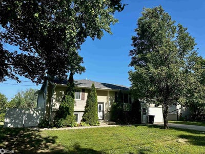 /international/us/203-orchard-street-bedford-ia-110100391044/