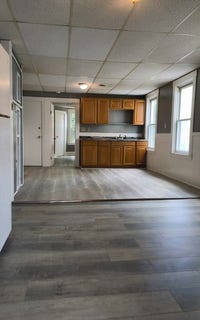 /international/us/101-philips-ave-new-bedford-ma-110108385910/