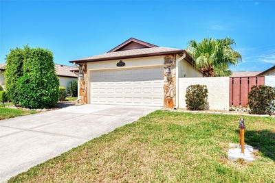 /international/us/570-foxwood-boulevard-englewood-fl-110092358860/