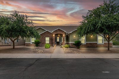 /international/us/1610-s-camilla-cir-safford-az-110107885193/