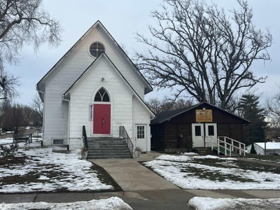 /international/us/14-s-16th-street-denison-ia-110104307239/