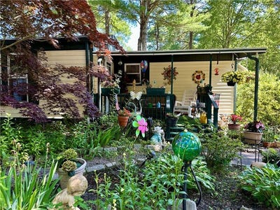 /international/us/4-leisure-way-coventry-ri-110100416968/