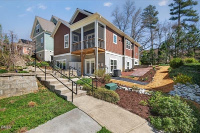 /international/us/105-fiori-hill-drive-n-hillsborough-nc-110106467664/