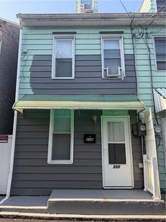 /international/us/112-w-penn-street-shenandoah-boro-pa-110109194085/