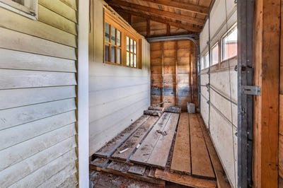 /international/us/2846-ohio-street-glenburn-me-110109962347/