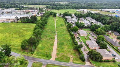 /international/us/18125-w-highway-26-lucedale-ms-110105872524/