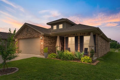 /international/us/526-nw-62nd-avenue-bentonville-ar-110100301240/