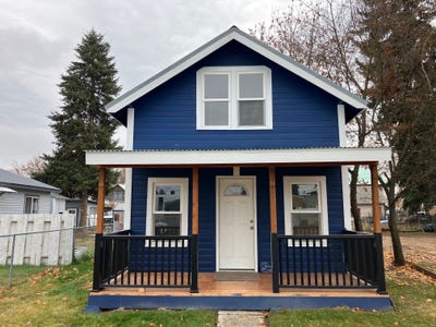 /international/us/613-montana-avenue-libby-mt-110103419759/