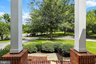 /international/us/12217-faulkner-drive-owings-mills-md-110101202048/