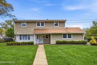 /international/us/4-cheryl-drive-oakhurst-nj-110107619031/