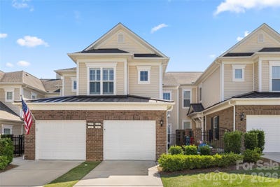 /international/us/44409-oriole-drive-fort-mill-sc-110108606512/