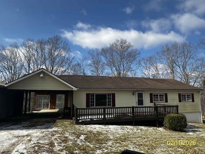/international/us/326-hayton-drive-prichard-wv-110106977004/