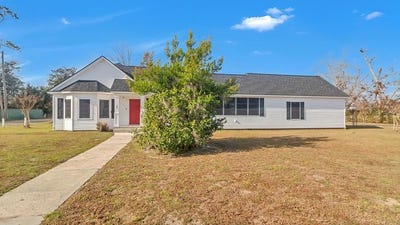 /international/us/26-s-oak-st-lakeland-ga-110104555081/