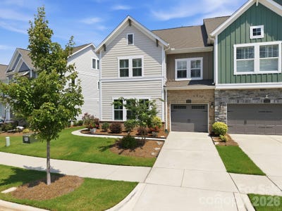 /international/us/8121-houser-street-cornelius-nc-110109614029/