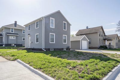 /international/us/400-plymouth-st-se-lemars-ia-110107608941/