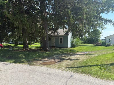 /international/us/190-w-gossett-roseville-il-110102500389/