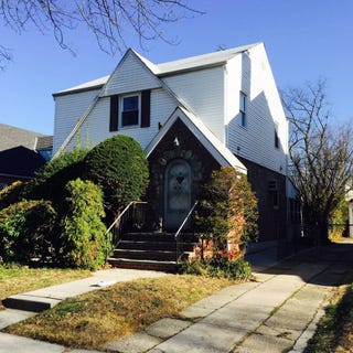 /international/us/69-51-181st-street-fresh-meadows-ny-110102332383/