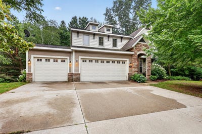 /international/us/16826-birchview-drive-nunica-mi-110119335304/