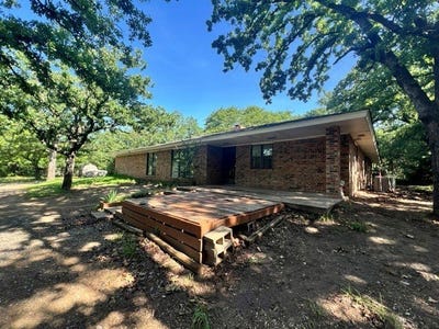 /international/us/1304-w-wise-street-bowie-tx-110108348692/
